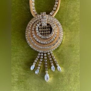 Vintage Gold Tone Mesh Rhinestone Designer Costume Jewelry Statement Necklace